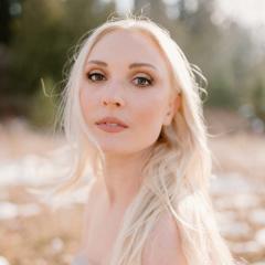 TUNES@NOON: Julianne Hobby