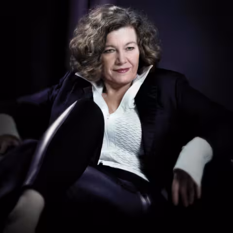 Adi Braun - Moderne Frau