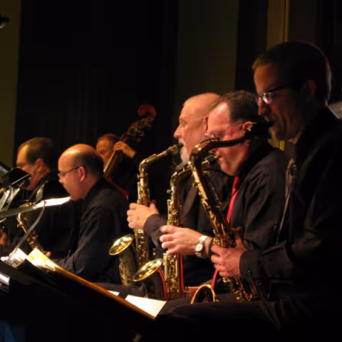 Prime Time Big Band: Isnât It Romantic