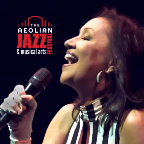 Holly Cole