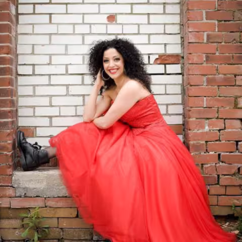 Julie Nesrallah