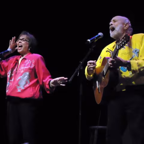 Sharon and Bram (40th Anniversary)